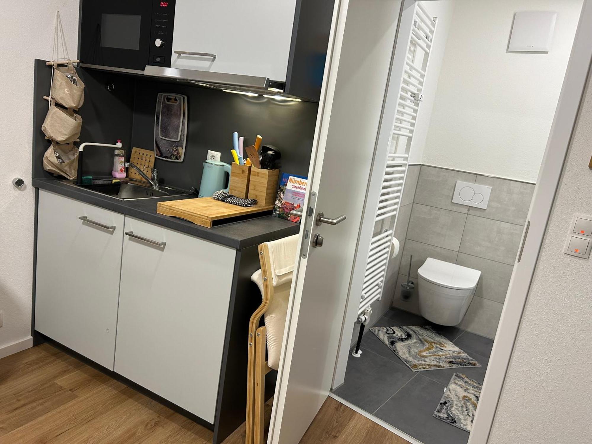 Modernesminizimmer-Stadtnah-Selfcheckin-Parkplatz Nürnberg Exterior foto